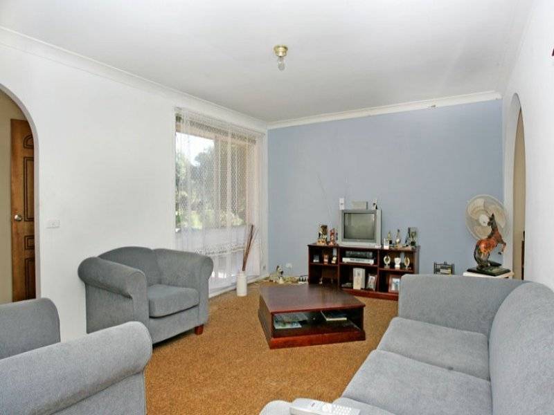 29 Sierra Avenue, Bateau Bay NSW 2261