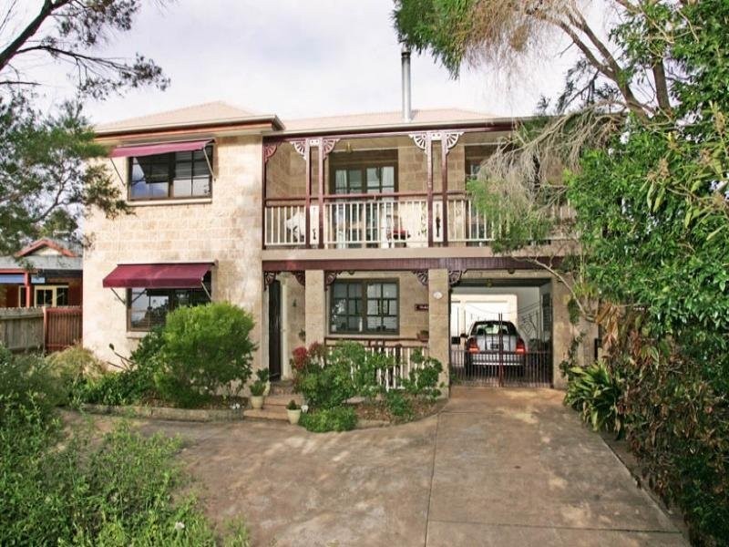 23 Poplars Avenue, Bateau Bay NSW 2261