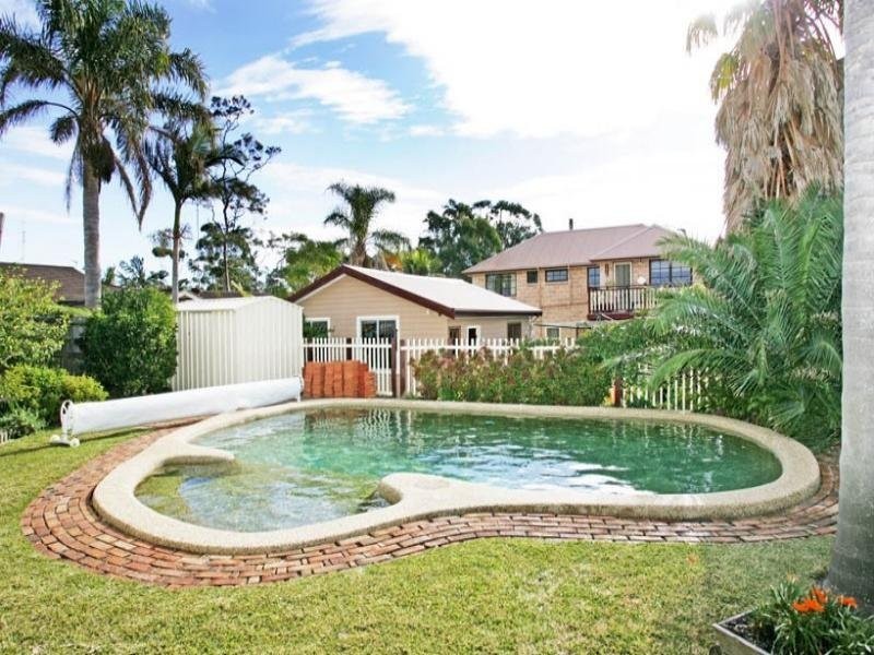 23 Poplars Avenue, Bateau Bay NSW 2261
