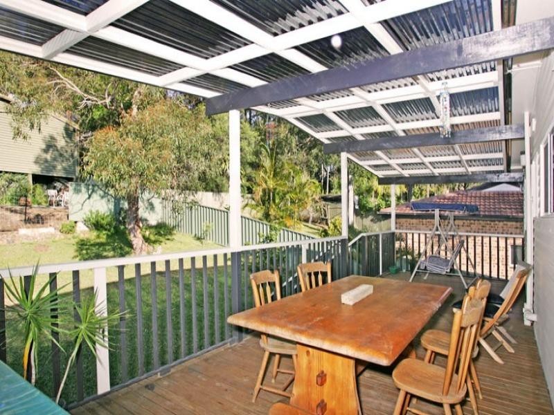 8 Berne Street, Bateau Bay NSW 2261