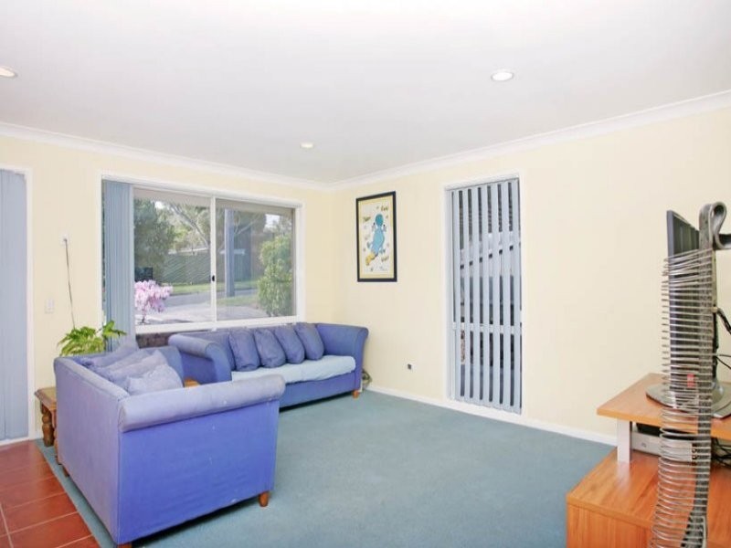 18 Cynthia Street, Bateau Bay NSW 2261