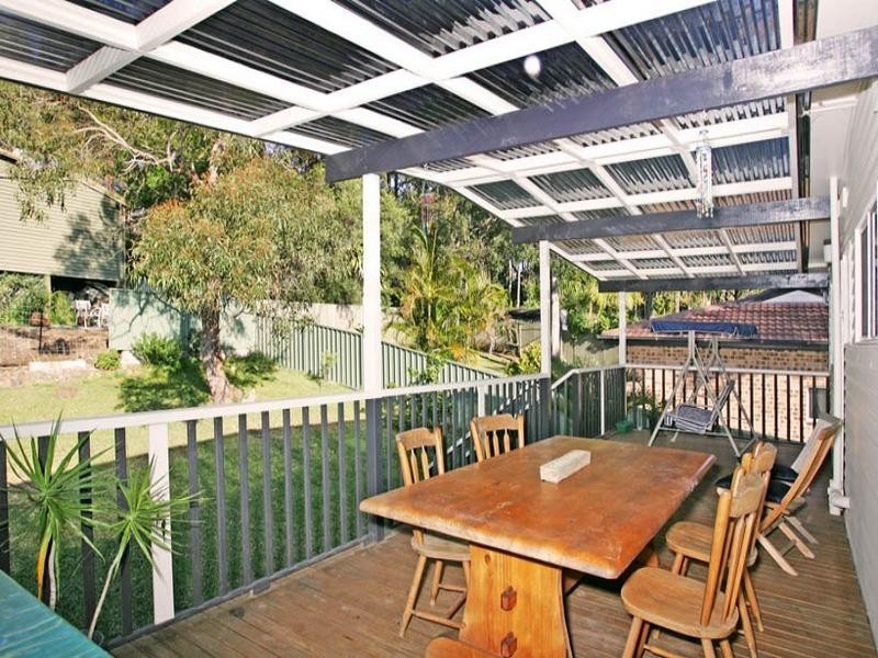 8 Berne Street, Bateau Bay NSW 2261
