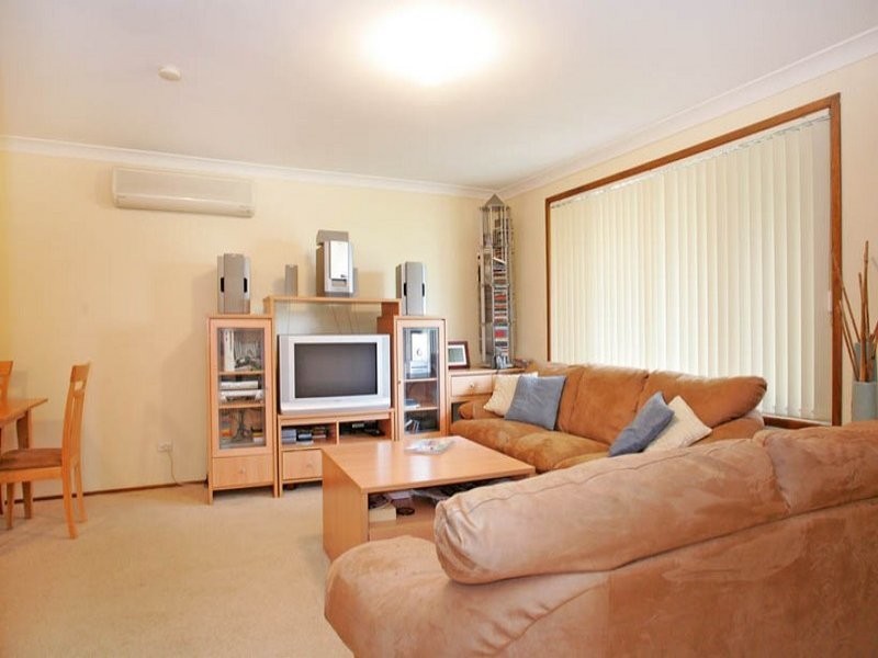 73 Premier Way, Bateau Bay NSW 2261