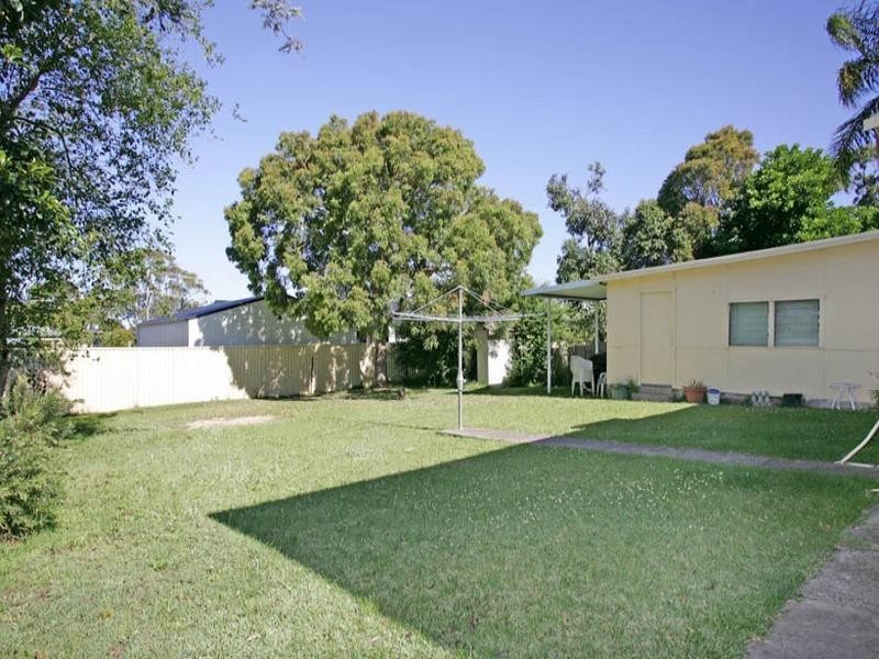 18 South Street, Killarney Vale NSW 2261