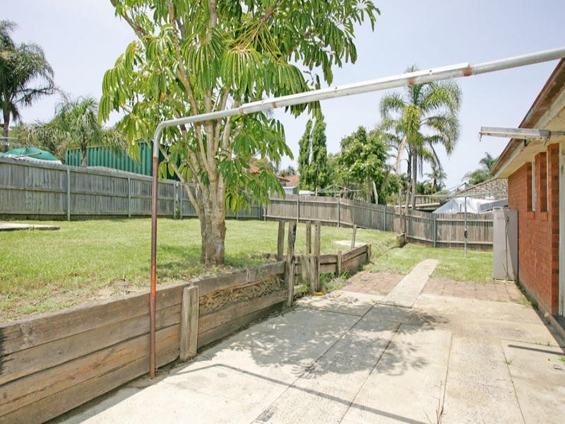 3 Nisic Close, Bateau Bay NSW 2261