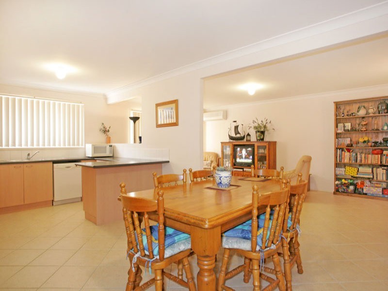 47 Sierra Avenue, Bateau Bay NSW 2261