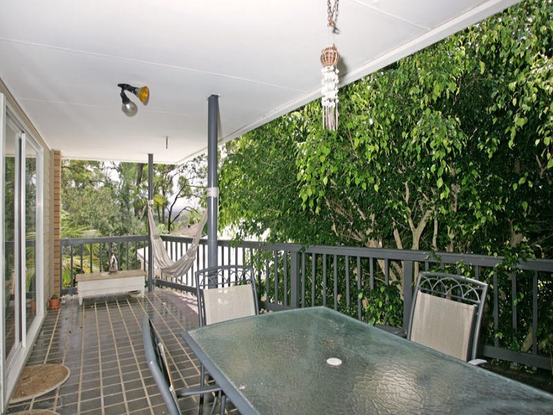 6 Pasadena Avenue, Bateau Bay NSW 2261