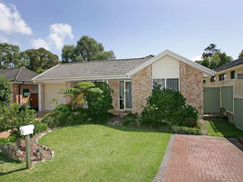3 Carrington Close, Berkeley Vale NSW 2261