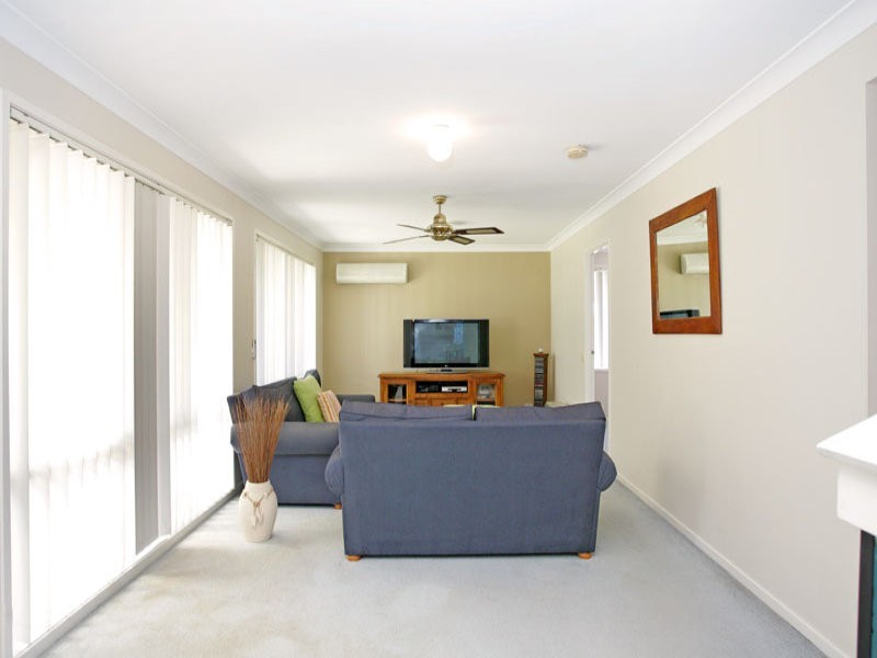 3 Carrington Close, Berkeley Vale NSW 2261