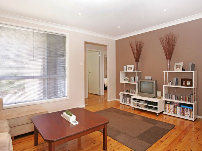 35 Mermaid Drive, Bateau Bay NSW 2261