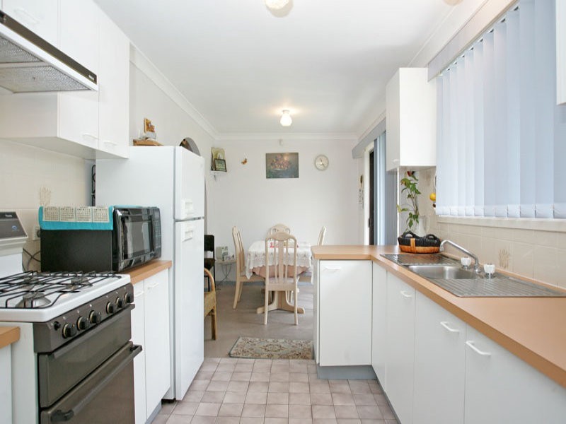 20 Debra Anne Drive, Bateau Bay NSW 2261