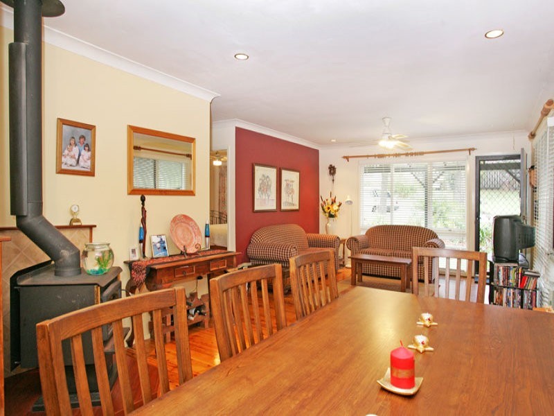 6 Kingfisher Place, Tumbi Umbi NSW 2261