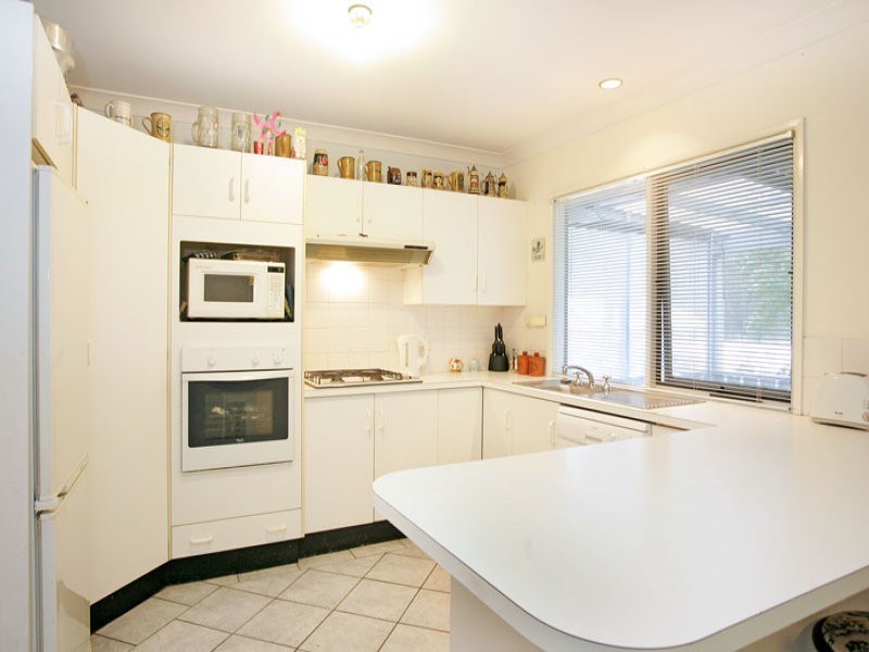 6 Kingfisher Place, Tumbi Umbi NSW 2261