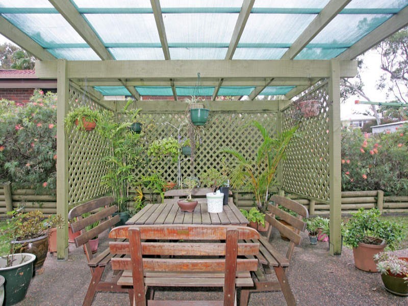 8 Rawsthorne Court, Bateau Bay NSW 2261