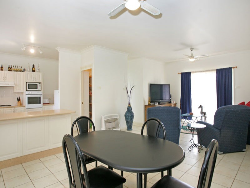 24 Marlowe Road, Bateau Bay NSW 2261