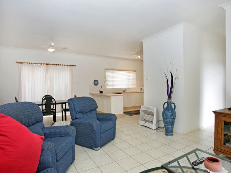 24 Marlowe Road, Bateau Bay NSW 2261