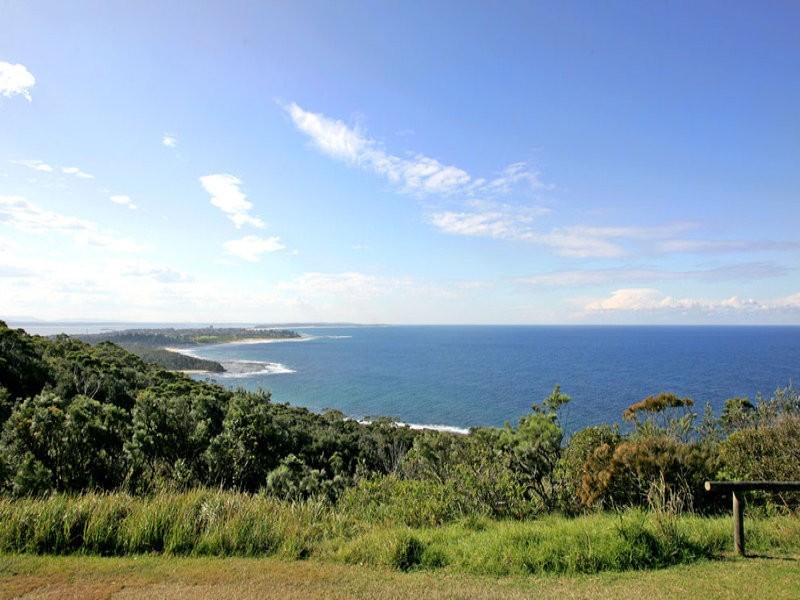 95 Lakin Street, Bateau Bay NSW 2261