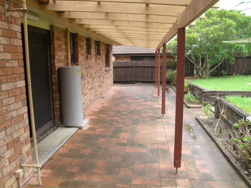 11 Pendant Parade, Killarney Vale NSW 2261