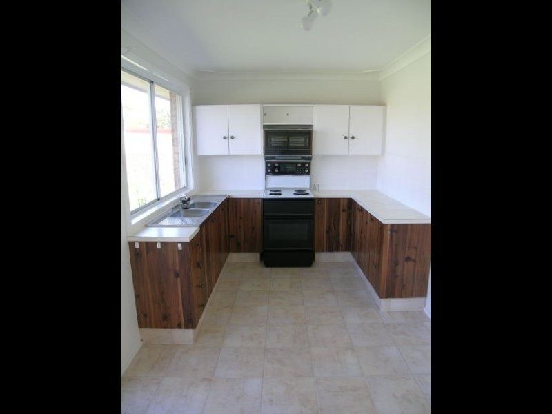 29 Sierra Avenue, Bateau Bay NSW 2261