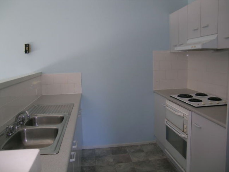 27a Macintyre Street, Bateau Bay NSW 2261