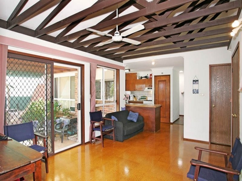 34 Belford Avenue, Bateau Bay NSW 2261