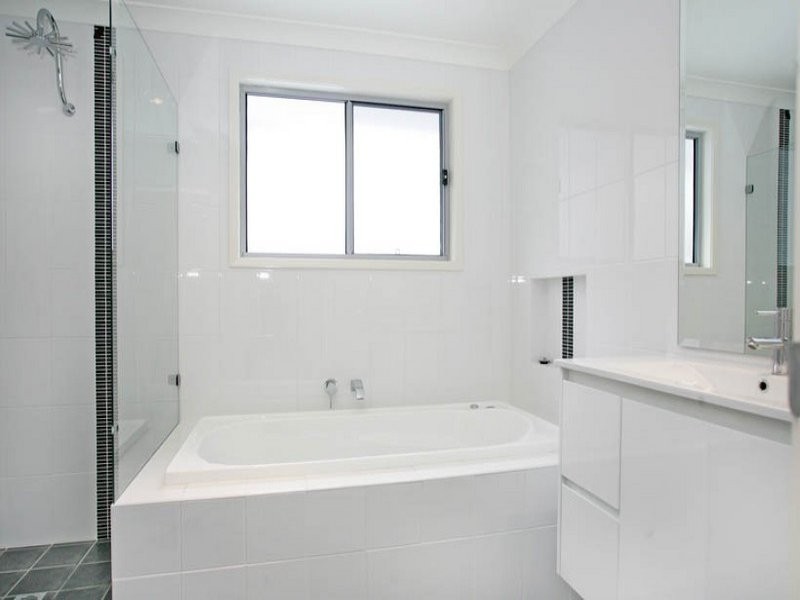29a Bateau Bay Road, Bateau Bay NSW 2261