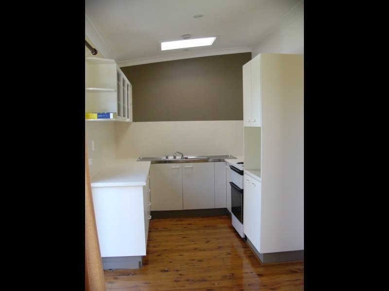20 Flinders Avenue, Killarney Vale NSW 2261