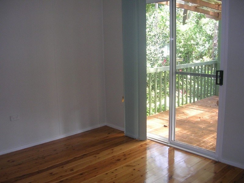 10 Guyagal Street, Bateau Bay NSW 2261