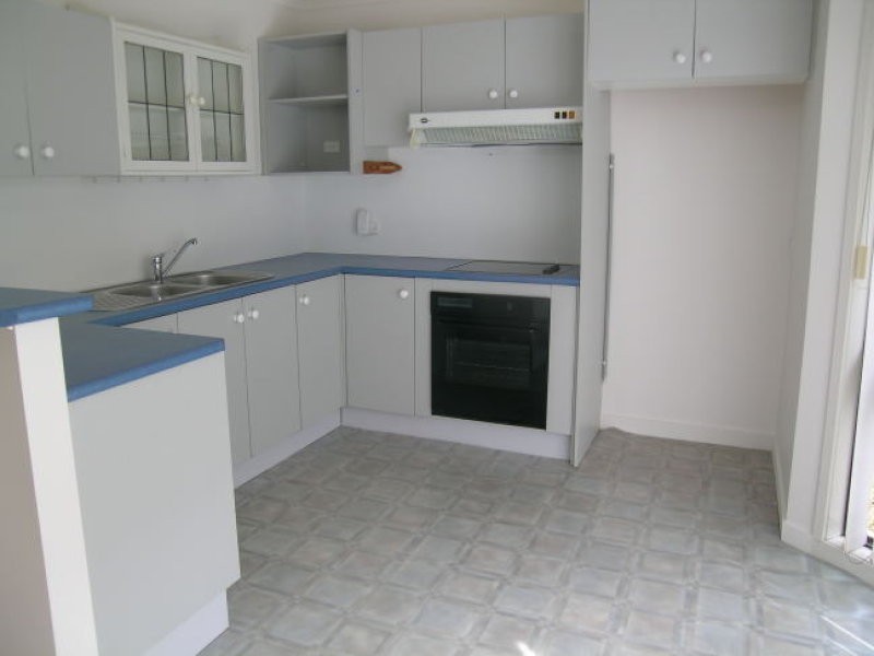 5 Avignon Street, Bateau Bay NSW 2261