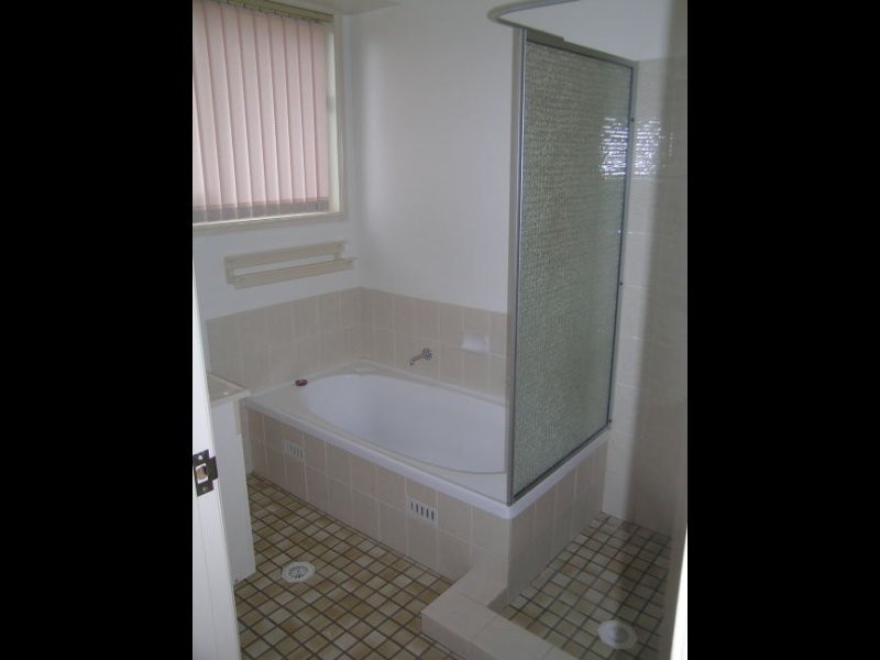 7 Finch Place, Bateau Bay NSW 2261