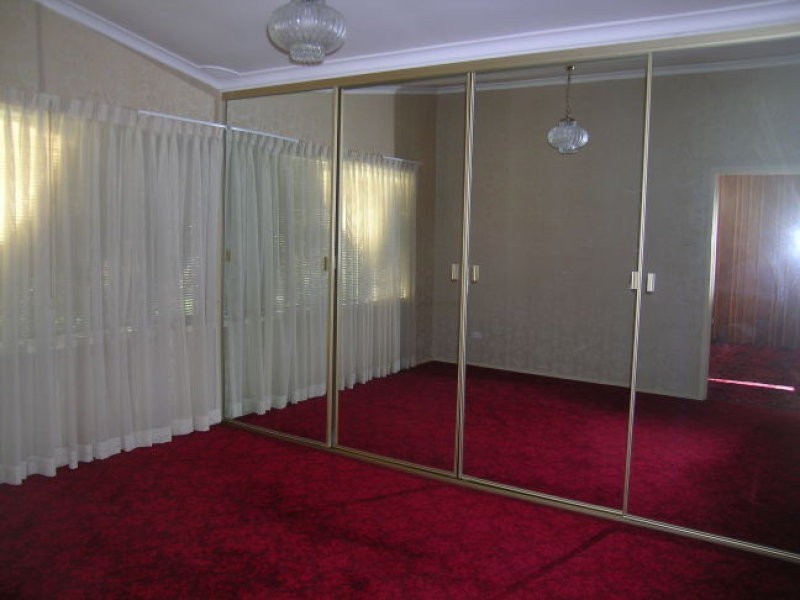 9 Keats Avenue, Bateau Bay NSW 2261