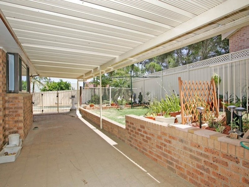149 Cresthaven Avenue, Bateau Bay NSW 2261