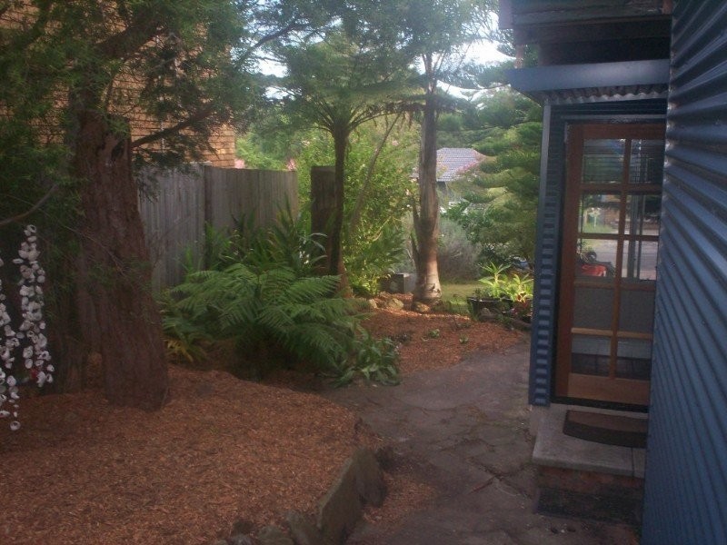 47 Albatross Road, Berkeley Vale NSW 2261