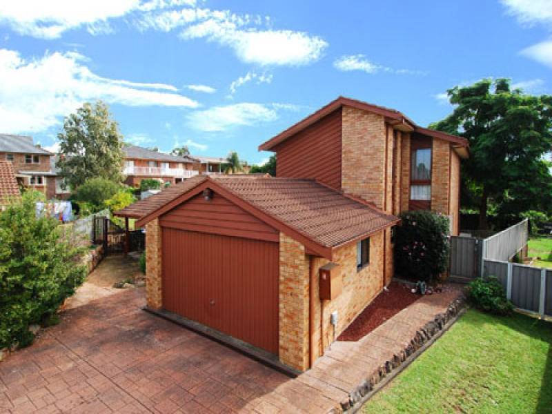 15 Woolisia Place, Baulkham Hills NSW 2153