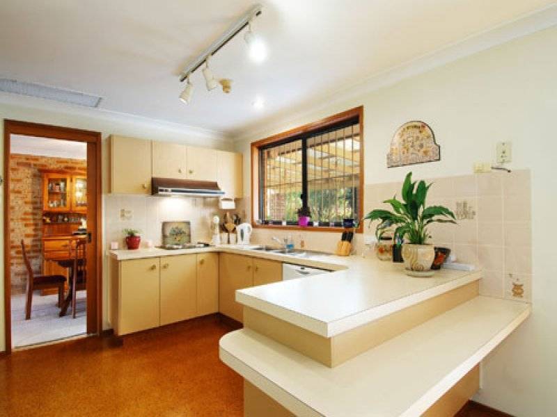 15 Woolisia Place, Baulkham Hills NSW 2153