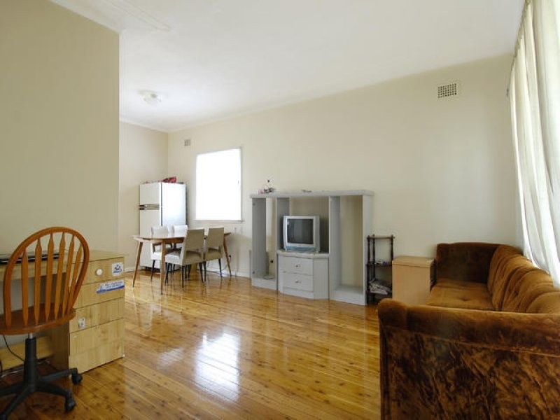 5 Marnpar Road, Seven Hills NSW 2147