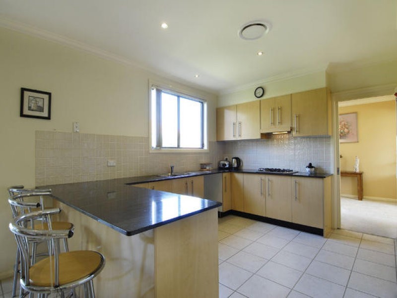 10 Calais Place, Castle Hill NSW 2154