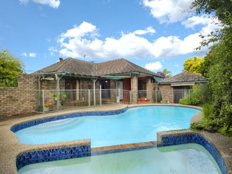 12 Tarana Crescent, Baulkham Hills NSW 2153