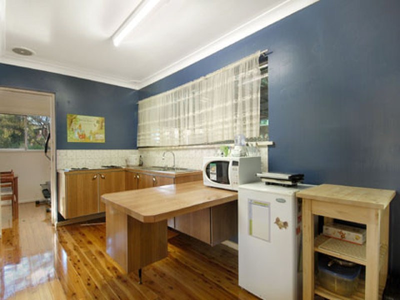 28 Sarah Crescent, Baulkham Hills NSW 2153