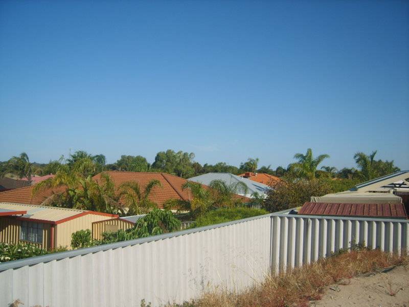 76 Cuthbertson Drive, Cooloongup WA 6168