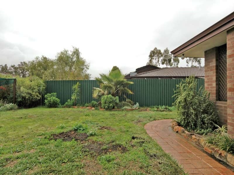 6 Hurrey Place, Beechboro WA 6063