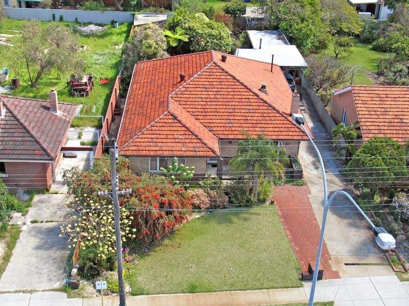 11 Walter Road West, Inglewood WA 6052