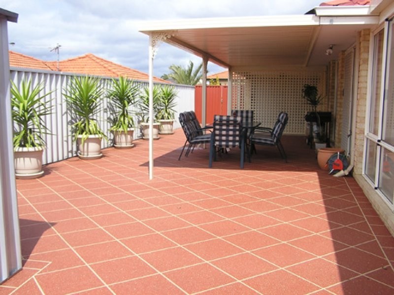 12 Woodview Retreat, Caversham WA 6055