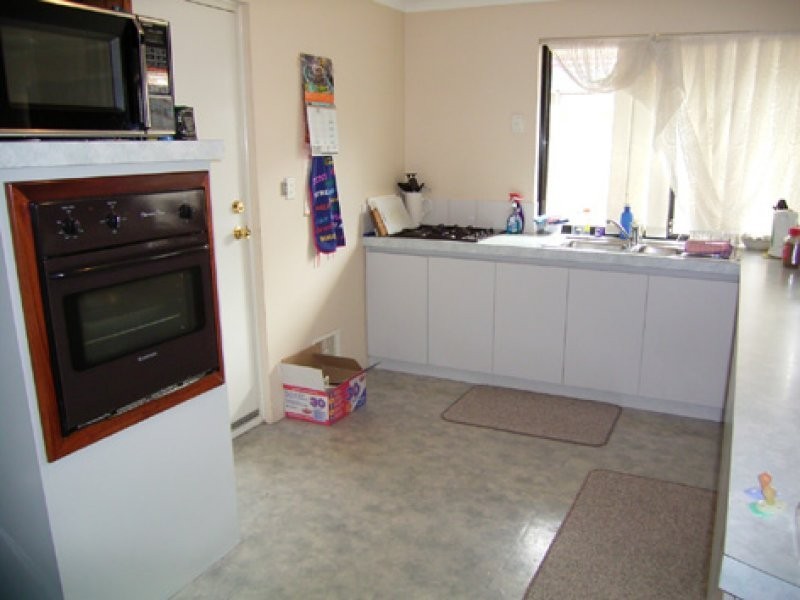 2 Viola Place, Beechboro WA 6063