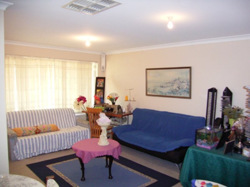 2 Viola Place, Beechboro WA 6063