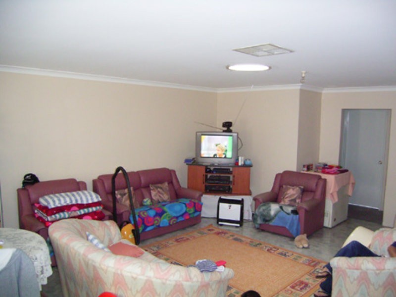 2 Viola Place, Beechboro WA 6063