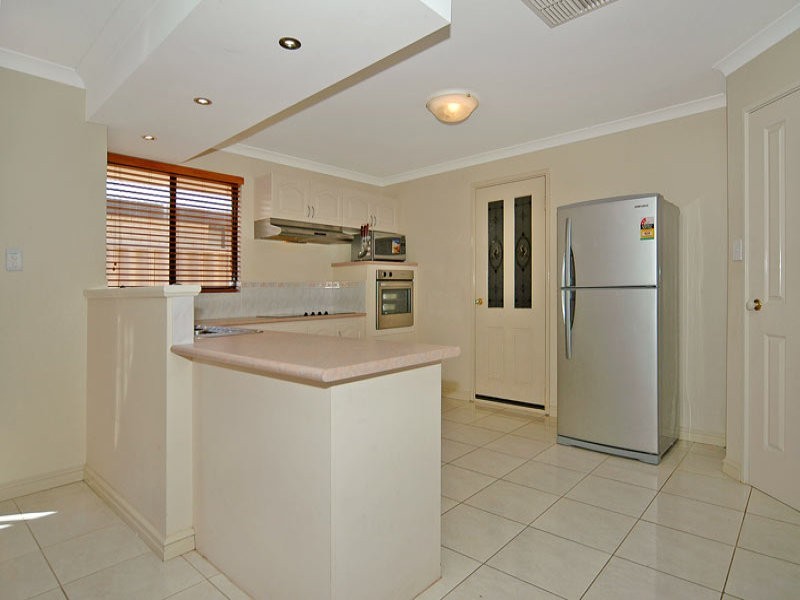 30 Fairywren Drive, Beechboro WA 6063