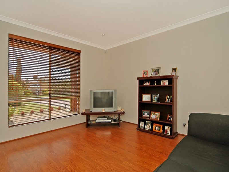 14 Conifer Place, Beechboro WA 6063