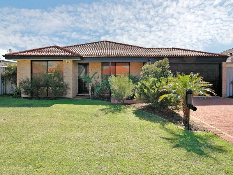 5 Blanc Close, Caversham WA 6055
