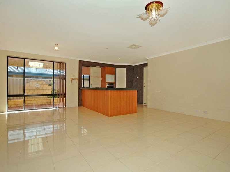 12 Crystal Turn, Beechboro WA 6063